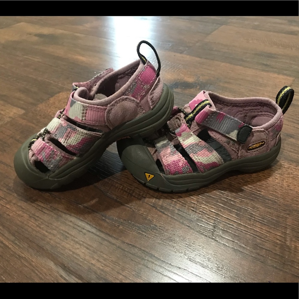 Pink camp Keen Sandals